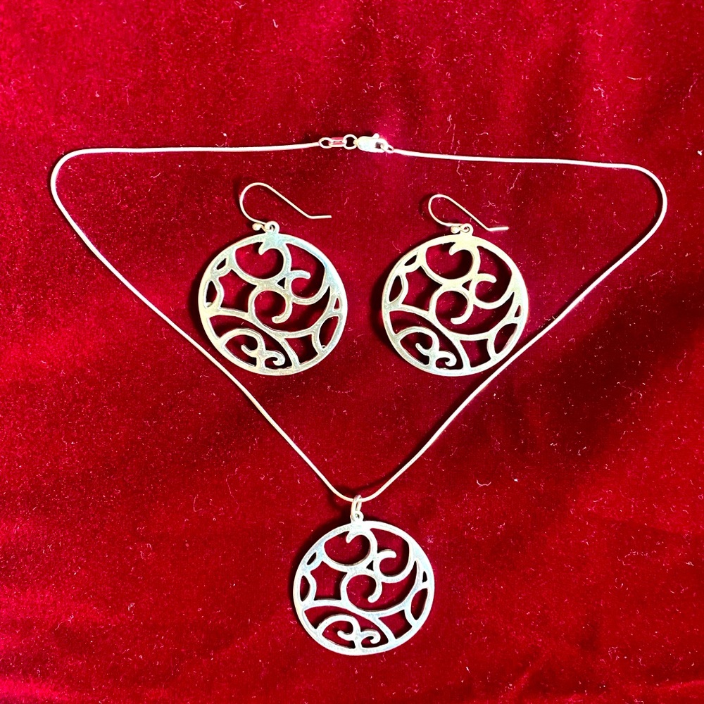 NWOT Taxco Mexico Vtg 925 Silver Scroll Filigree Openwork Pendant & Earring Set